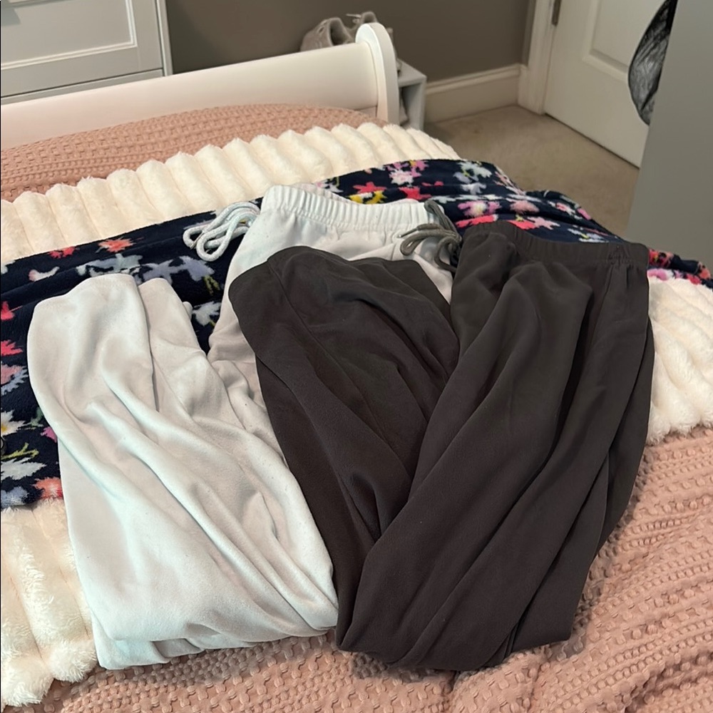 Gray and Black Jogger Pants Set